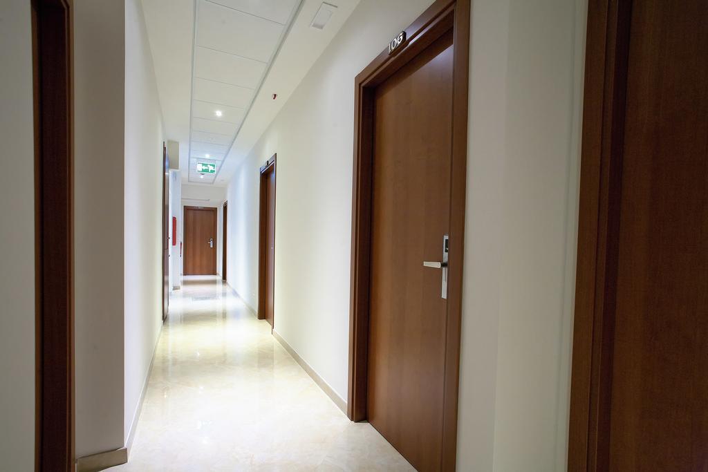 Aquila Hotel 3*