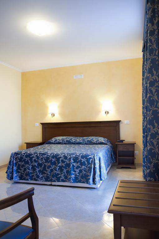 Aquila 3*
